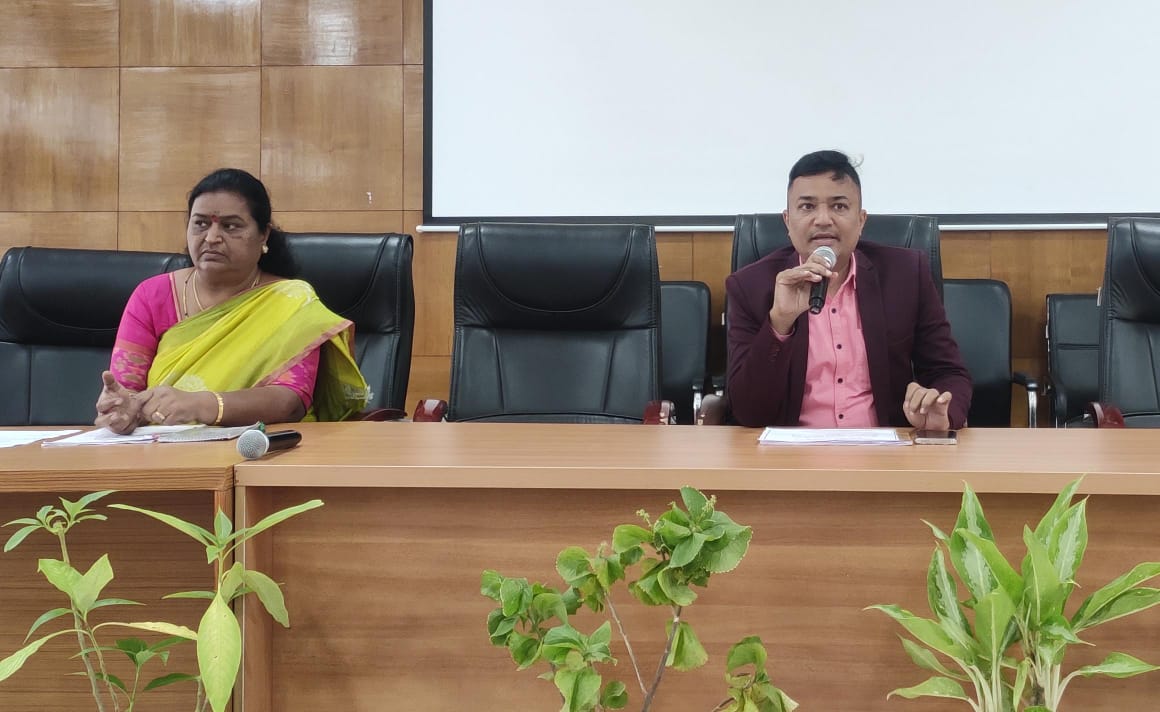 ಖಾಸಗಿ ಅನುದಾನರಹಿತ ಶಿಕ್ಷಣ ಸಂಸ್ಥೆಗಳು ಶುಲ್ಕ ಪಡೆಯುವುದರಲ್ಲಿ ಪಾರದರ್ಶಕತೆ ತೋರಲಿ: ಎಂ.ಎಸ್.ದಿವಾಕರ