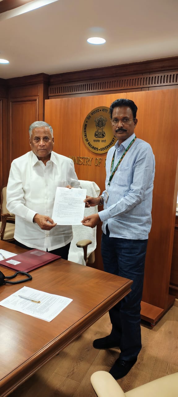 ಗೇಟ್ ನಂಬರ್ 37 ಅತೀ ಶೀಘ್ರದಲ್ಲೇ ಫ್ಲೈ ಓವರ್ ಬ್ರಿಡ್ಜ್ ನಿರ್ಮಾಣ ಸಂಸದ ತುಕಾರಾಂ.