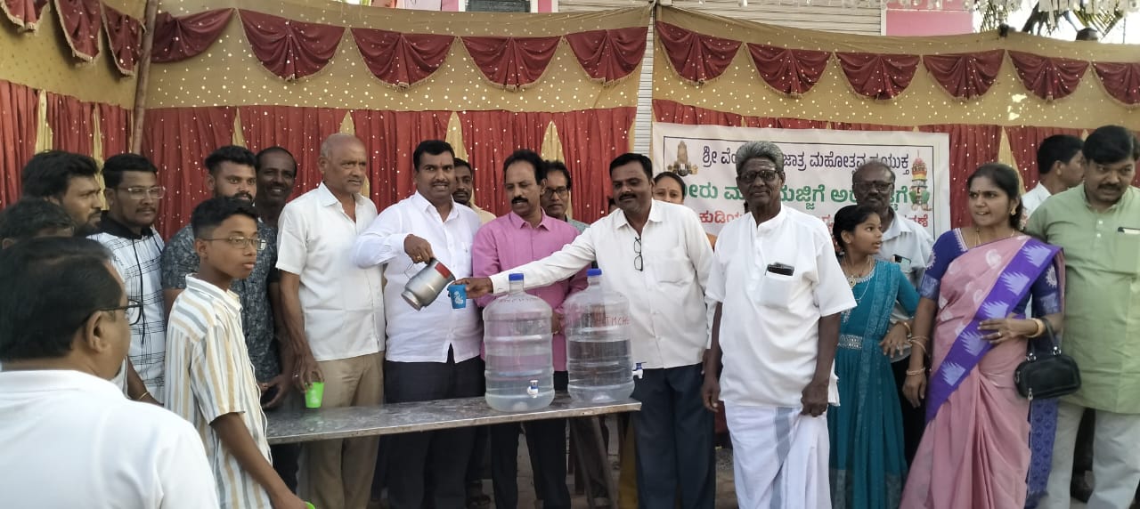 ಜಾತ್ರೆಯಲ್ಲಿ ಪುರಸಭೆಯಿಂದ ‘ಮಜ್ಜಿಗೆ ವಿತರಣೆ