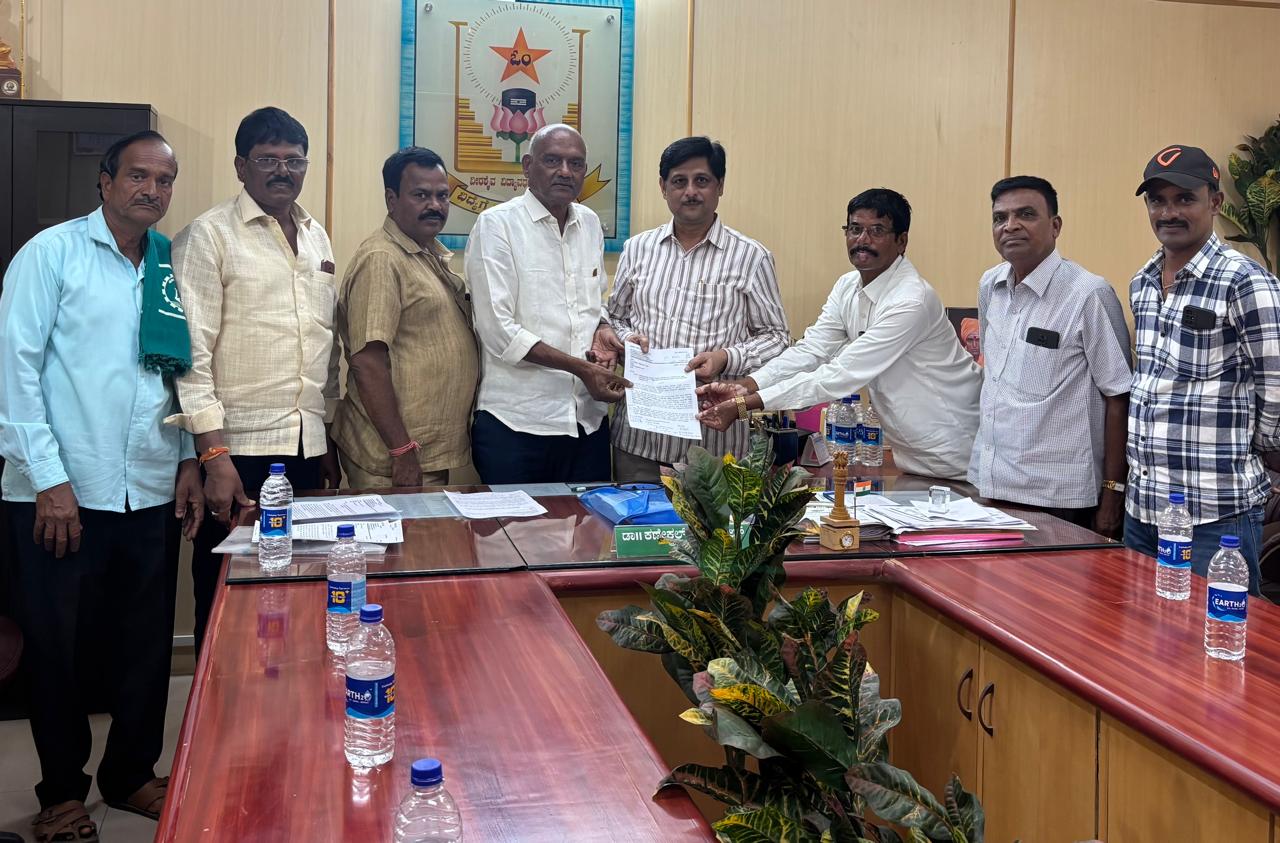 ತಂಬ್ರಹಳ್ಳಿ ಗ್ರಾಮದಲ್ಲಿ ವೀ.ವಿ. ಸಂಘದಿಂದ ಹಾಲಿ ಇರುವ ಕಾಲೇಜಿನಲ್ಲಿ ಪಿ.ಯು.ಸಿ. ವಿಜ್ಞಾನ ವಿಭಾಗ ಮತ್ತು ಹೊಸದಾಗಿ ಕಿಂಡರ್ ಗಾರ್ಡನ್ ಶಾಲೆಯನ್ನು ಆರಂಭಿಸಲು – ಅಕ್ಕಿ ತೋಟೇಶ್ ಮನವಿ
